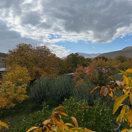 Zove Rural Cottage With Garden Views K'arashamb Kültér fotó
