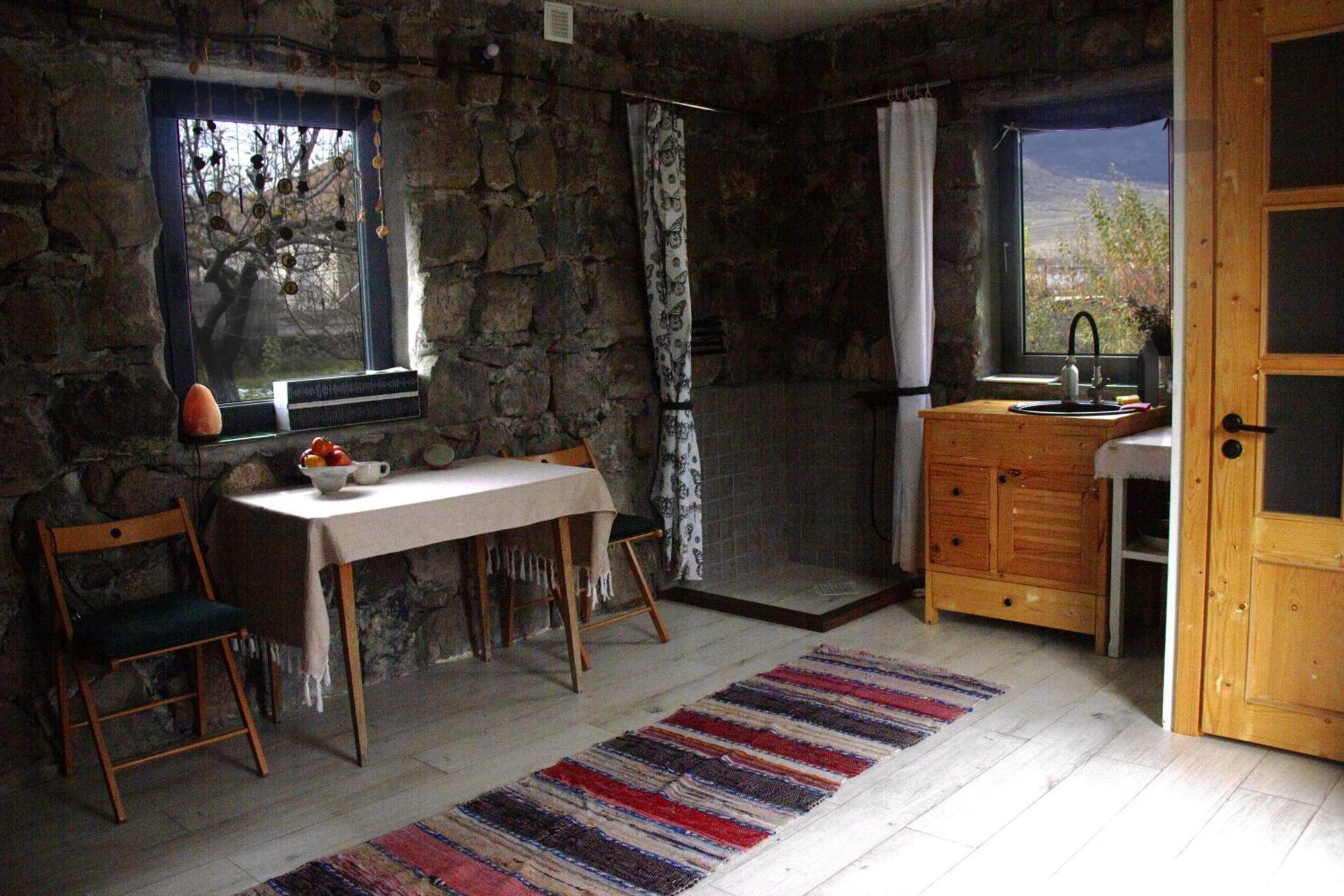 Zove Rural Cottage With Garden Views K'arashamb Kültér fotó