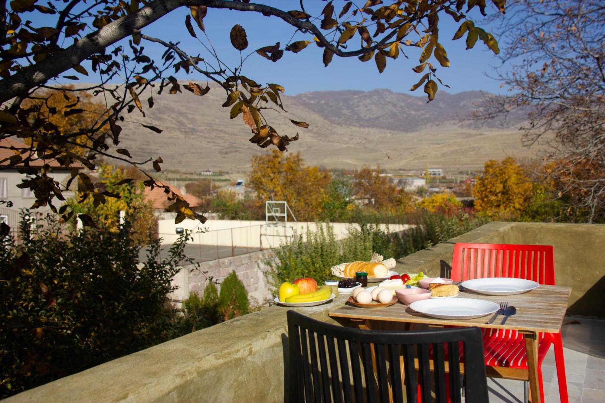 Zove Rural Cottage With Garden Views K'arashamb Kültér fotó