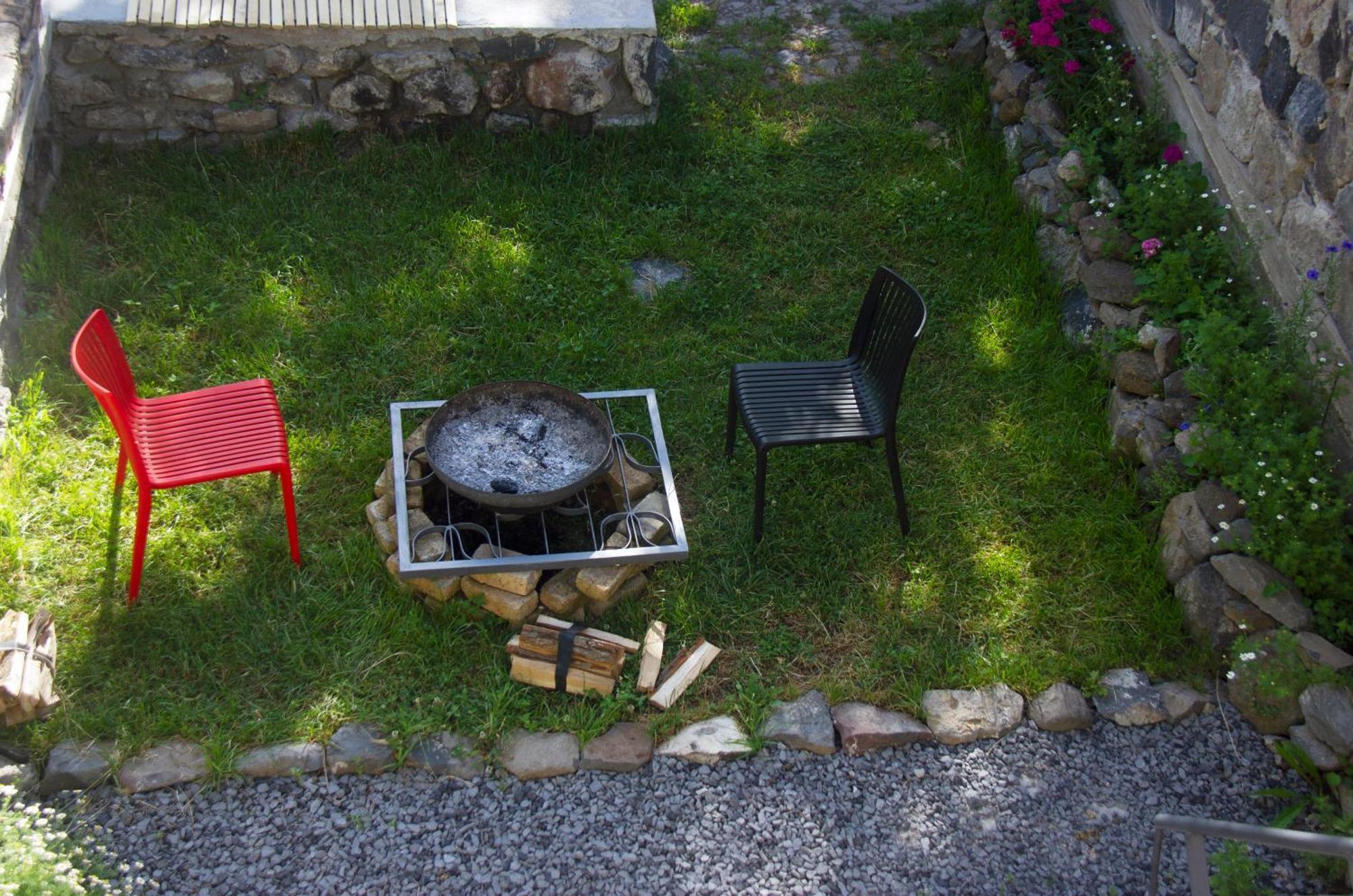 Zove Rural Cottage With Garden Views K'arashamb Kültér fotó