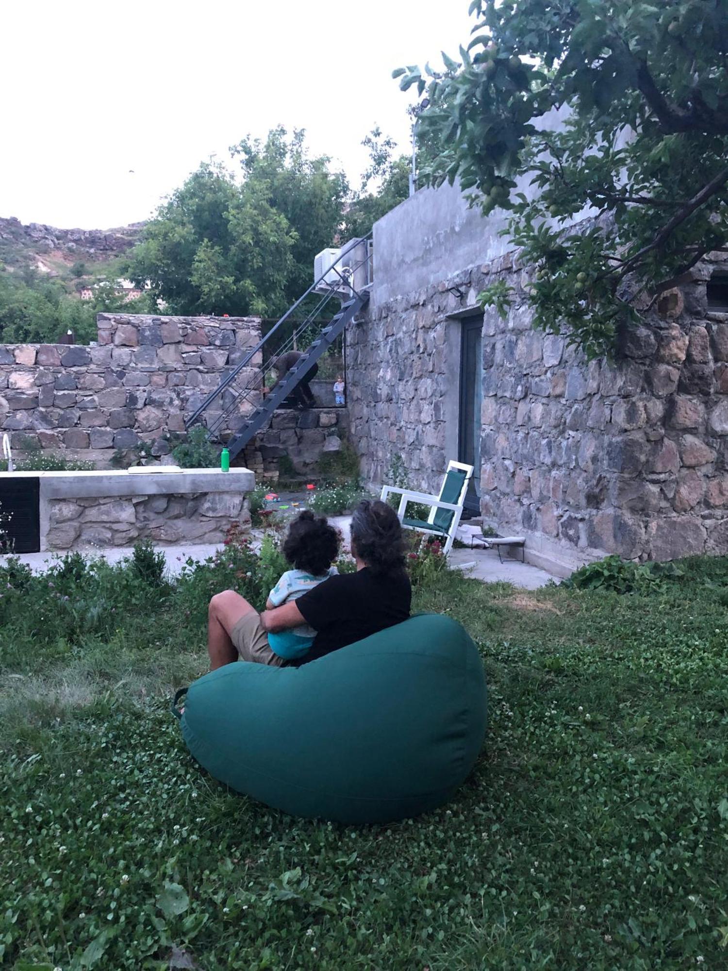 Zove Rural Cottage With Garden Views K'arashamb Kültér fotó